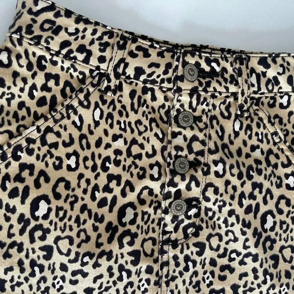 Hollister Ultra High Rise Button Fly Mini Skirt (Leopard) - 1/25